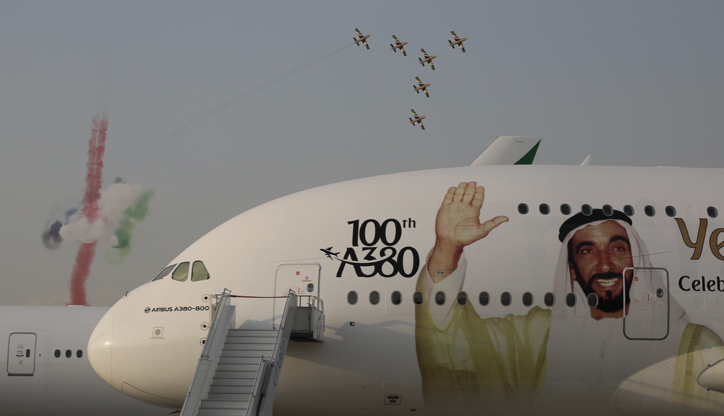 DUBAI AIRSHOW 2021: SUE ALTEZZE E ALTEZZE VERE IN PIEDI (FEET)