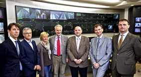 Al centro della foto il presidente Carlo Malugani insieme allo staff di Ferrovienord