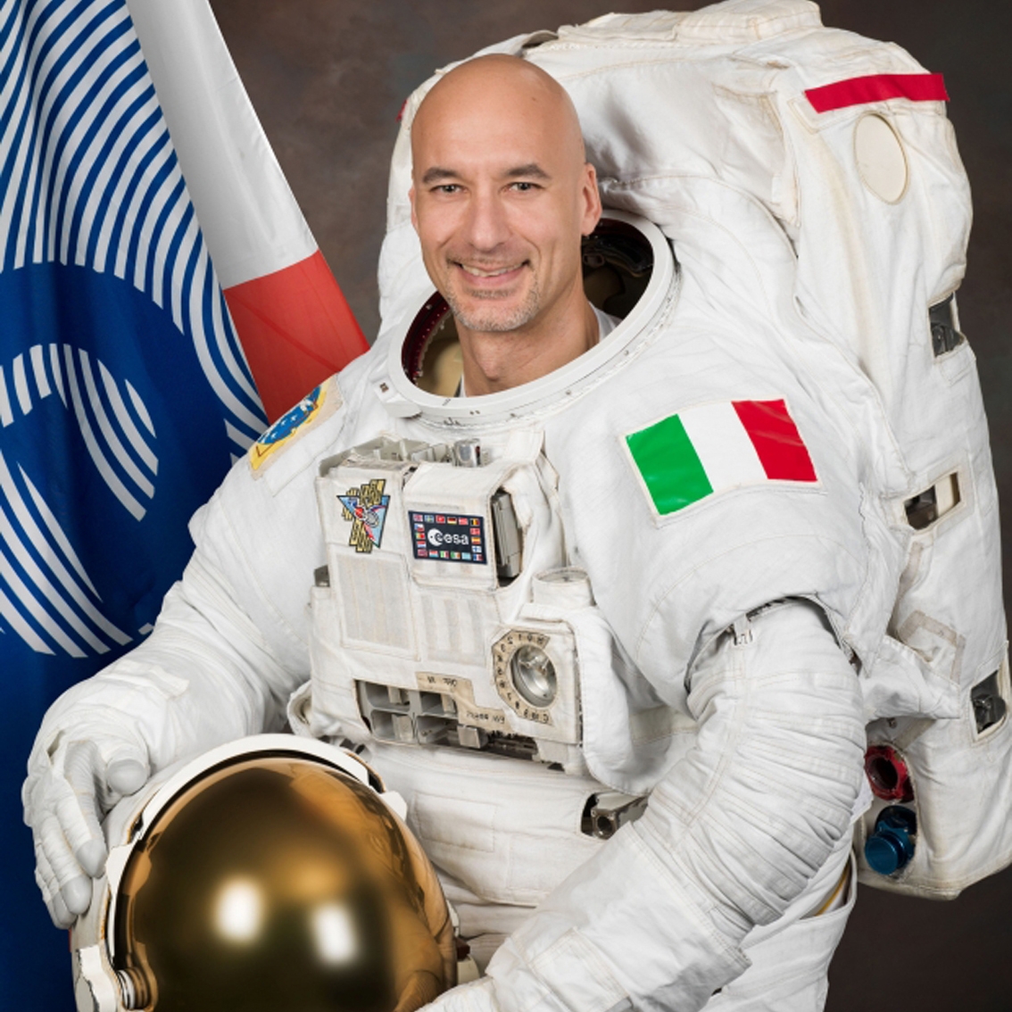 Luca Parmitano, maggiore e pilota  dell’Aeronautica Militare  ed astronauta dell’ESA