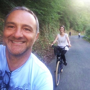 Marisa Monte e Max De Tomassi in bicicletta nell’area amatriciana